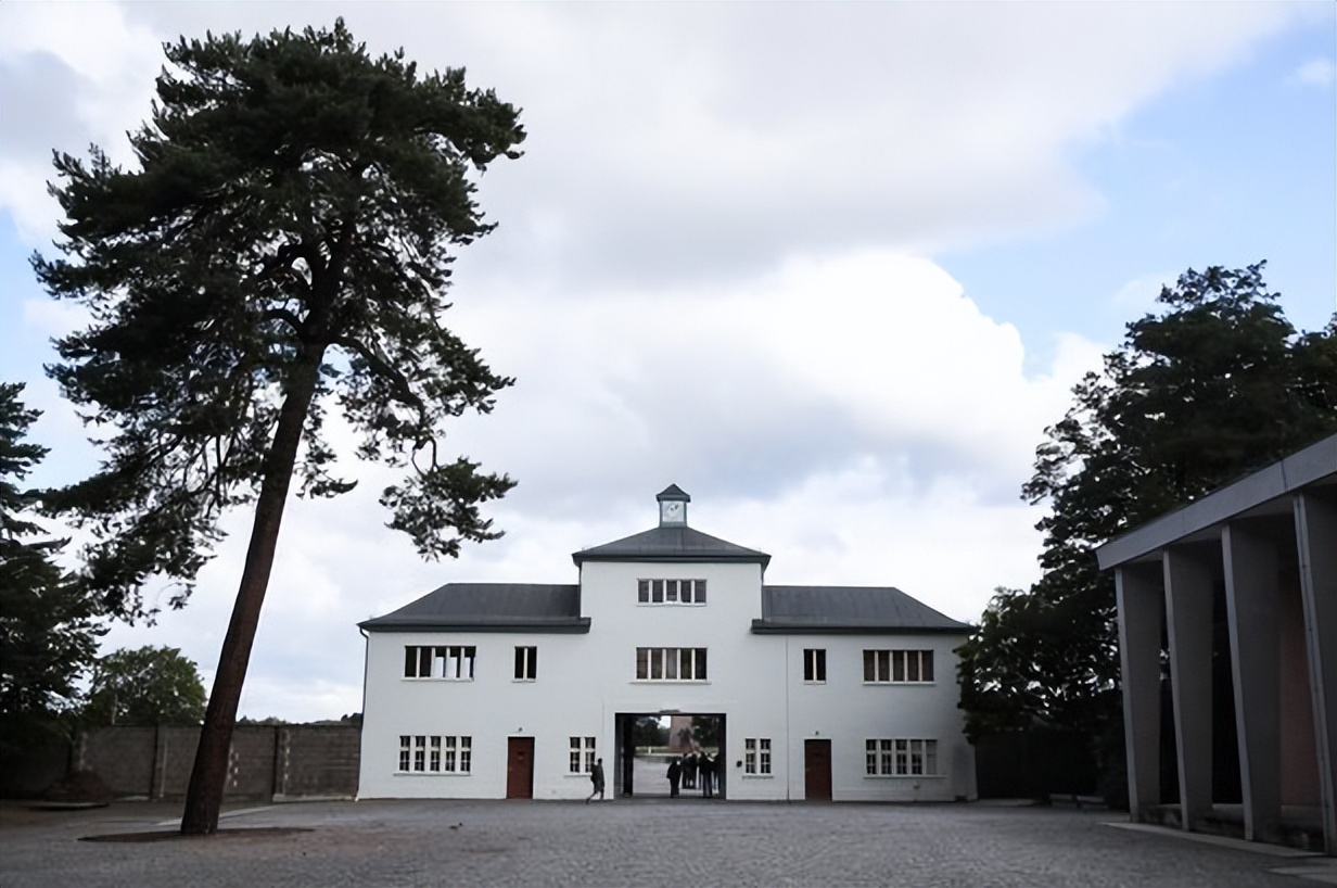 *钞伪**暗战：为搞垮英国经济，德国曾疯狂造假价值上亿英镑