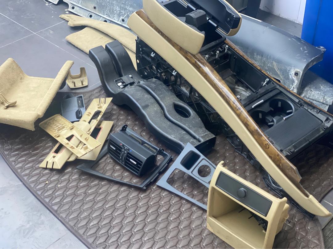 14款宝马x5老改新过程,2011款宝马x5翻新修复