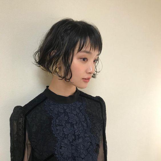 黄头发再染什么颜色能压住黄发,黄皮适合染什么颜色的发色显白