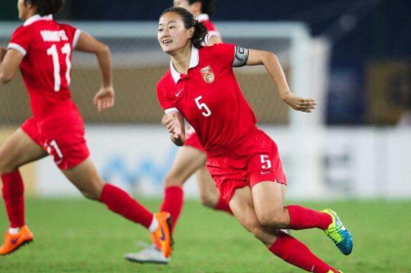 她是中国女足最美门将,她是中国女篮第一人