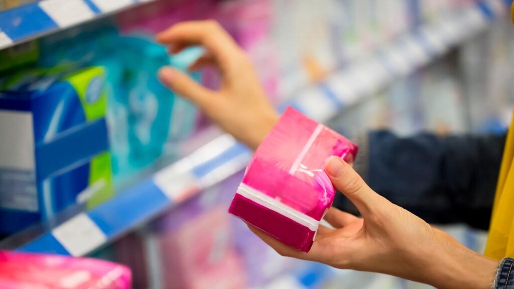 卫生巾、棉条、止痛药、病假，荷兰女性经期到底要花多少钱？