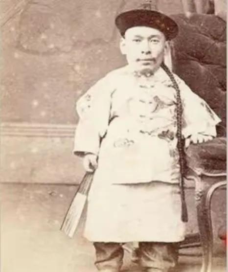 世界上最神秘的野生小矮人,地球上的神秘生物小矮人