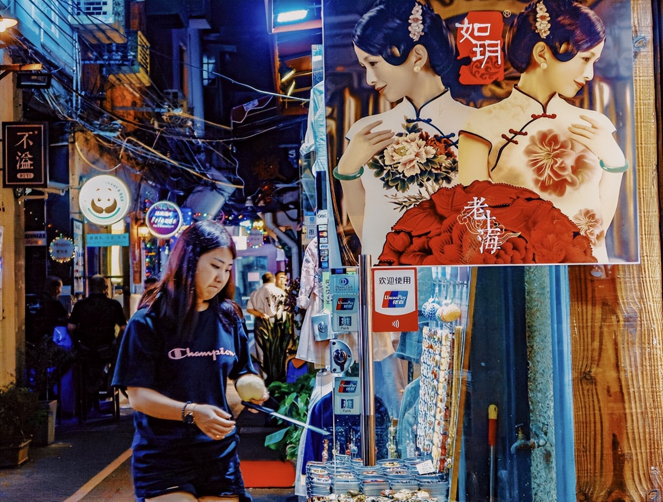 上海武康路有什么景点,上海名胜古迹旅游景点