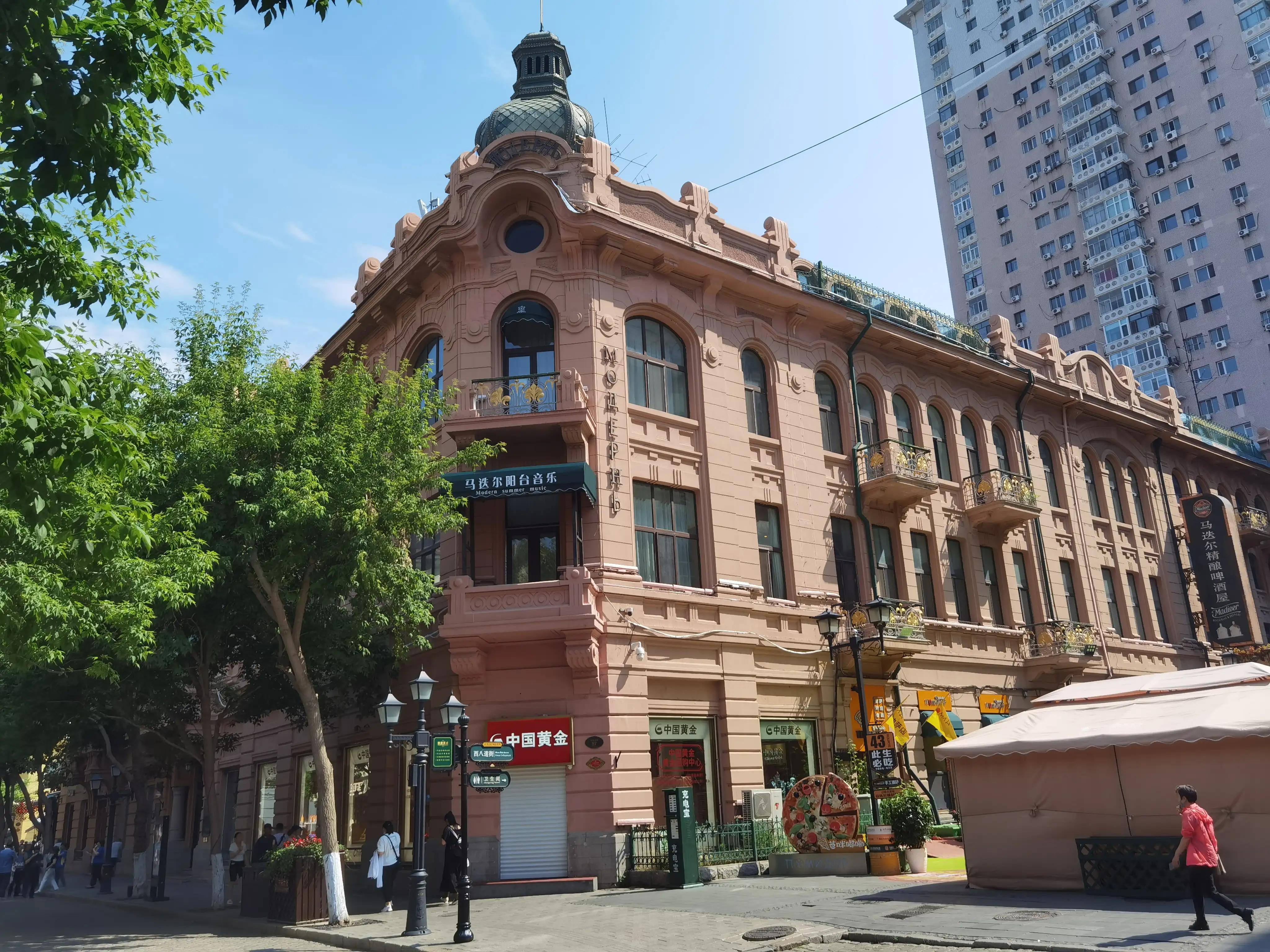 哈尔滨中央大街步行游玩路线,南方人游哈尔滨中央大街