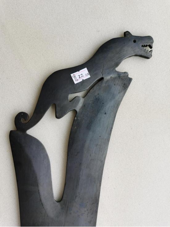 民间收藏的古蜀玉璧图片,馆藏老玉紫水晶玉琮