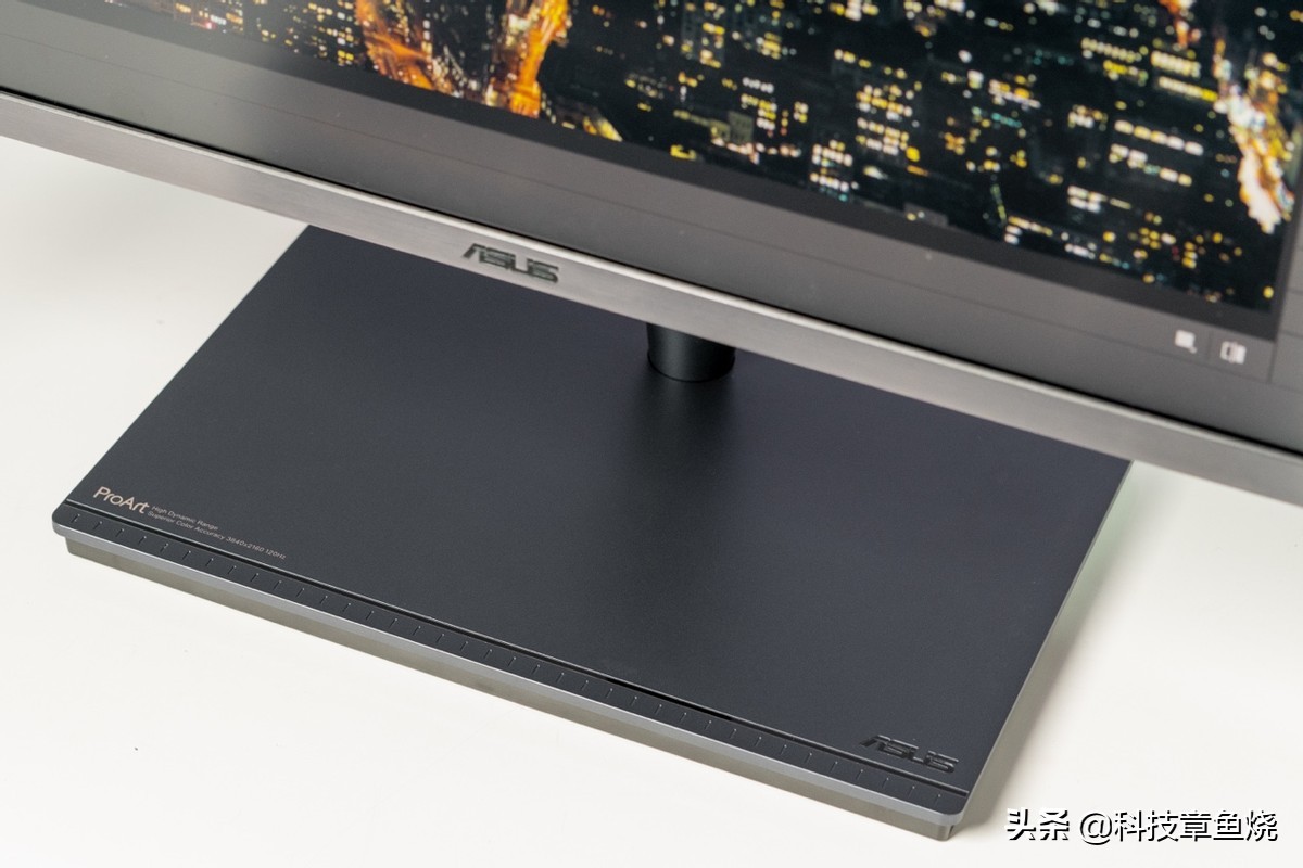 华硕pa248qv对比评测,华硕pa32ucx显示器开箱