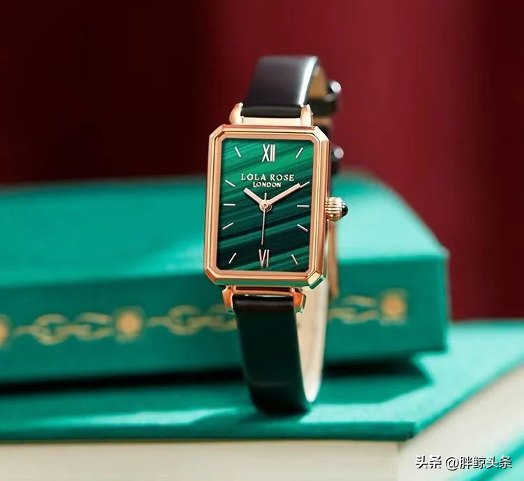 种草容易植树难，卖出3个亿的小绿表LolaRose想撕掉网红标签