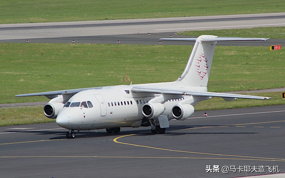 飞机转向是靠反推吗,飞机刹车主要靠反推吗