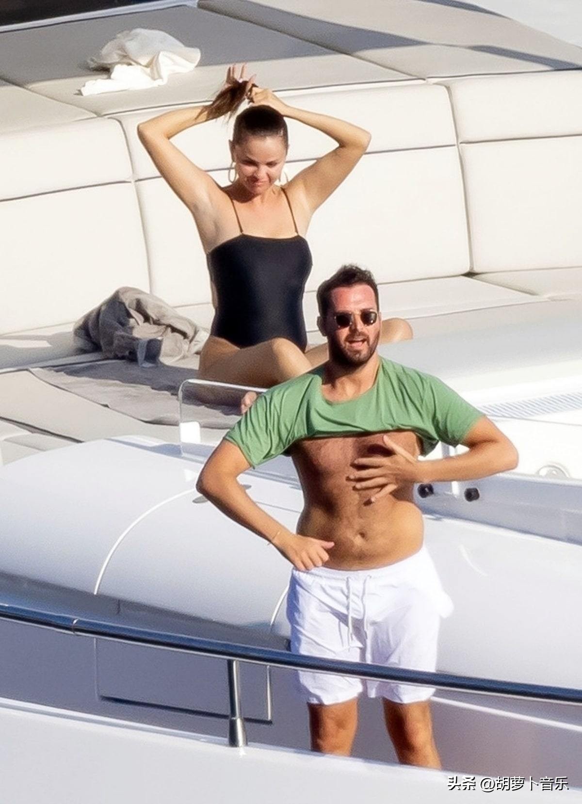 碧昂丝新专辑封面,碧昂丝最震撼的一期