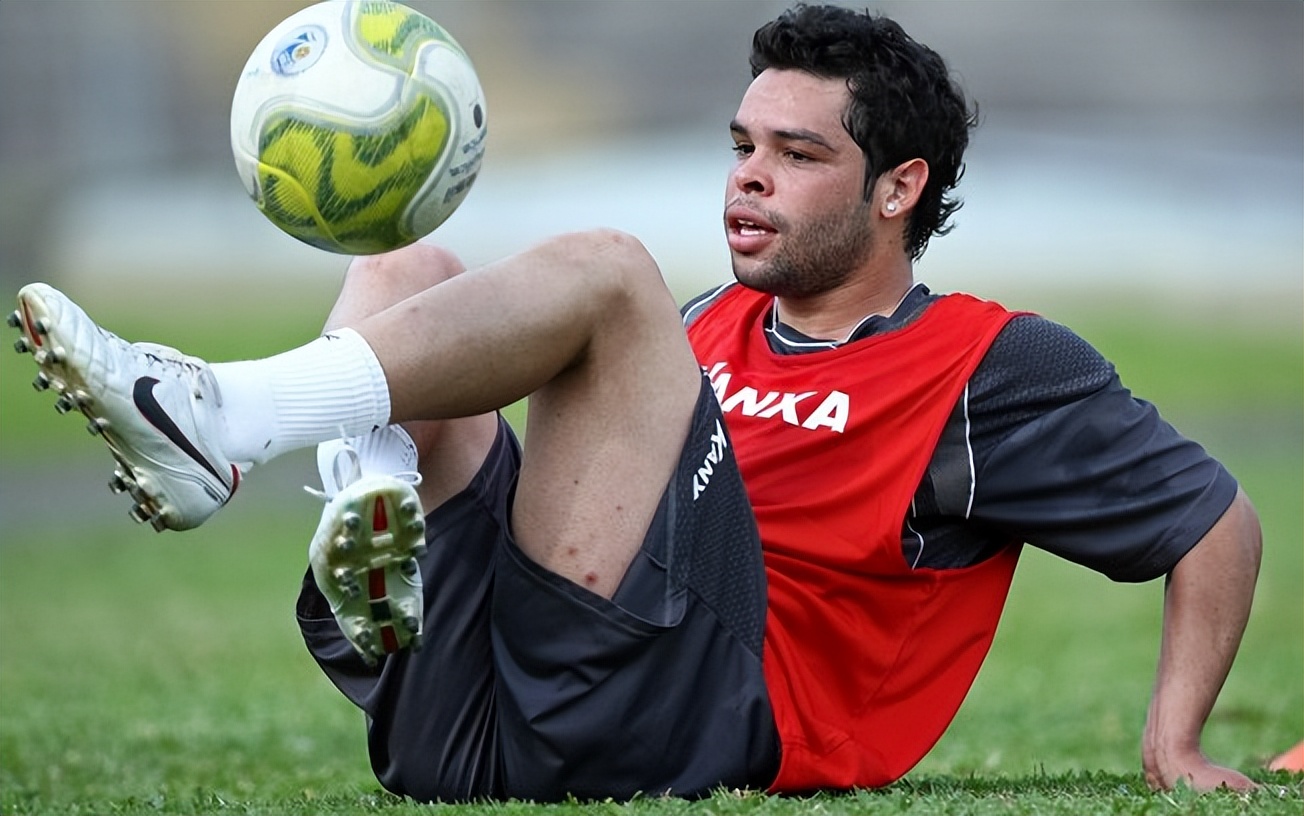 巴西天才少年过人,巴西曾经天才少年