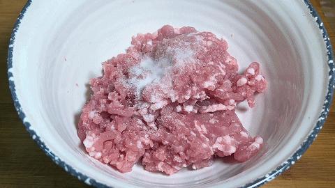 用圆白菜包肉馅做法大全,用圆白菜做菜包