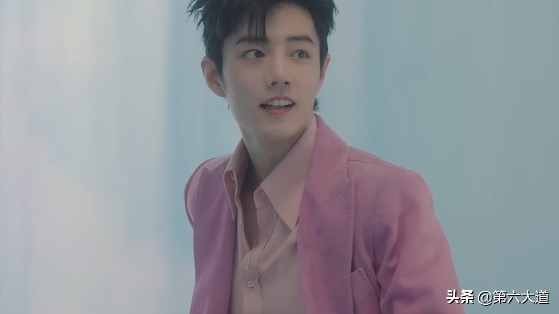 肖战杂志最高销售纪录,肖战一亿销量是怎么回事