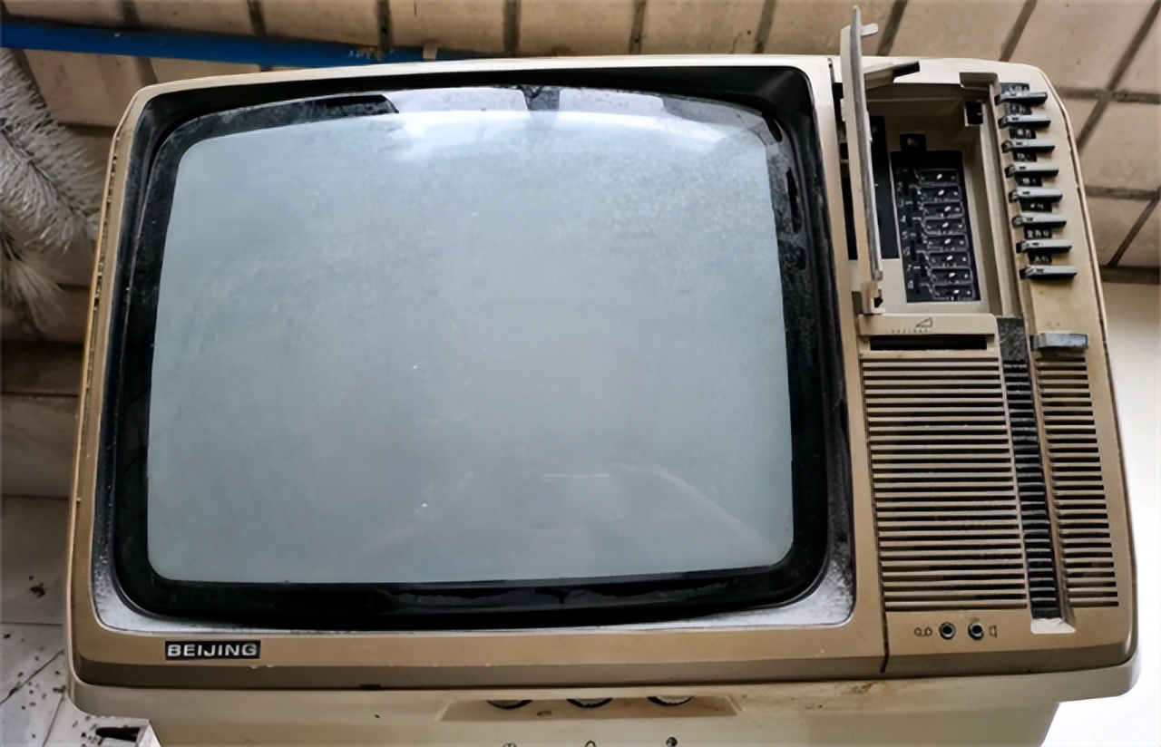 毛*东泽**时代的十大名牌，太珍贵了，你用过几种？