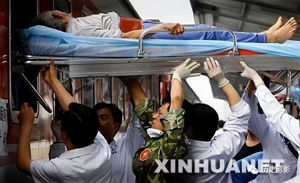 汶川地震15周年：100张照片，100个让人泪流满面的瞬间