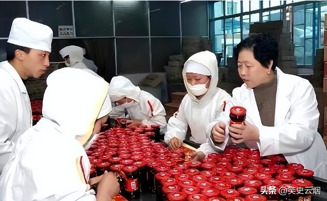 大儿子楼盘烂尾小儿子砸了招牌,大儿子房子被砸