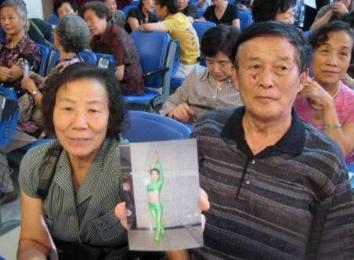 周冬雨相貌平平为什么那么火,周冬雨为什么一出道资源就那么好