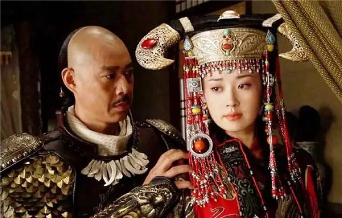 清朝退位大量宫女太监都去了哪里,清朝最后三个皇上