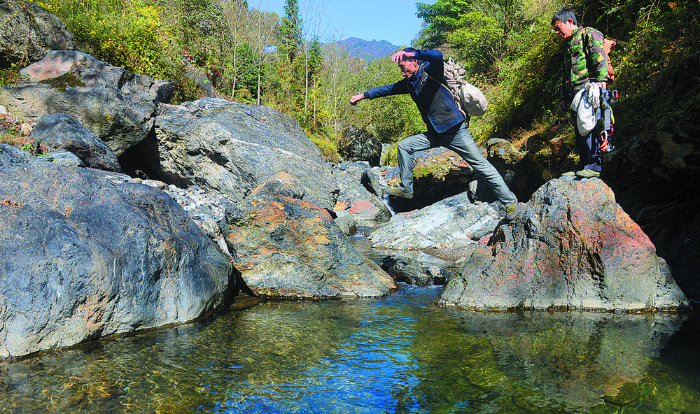 绝壁舞者户外运动,绝壁舞者电视剧