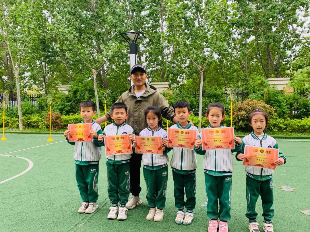 足够精彩校园足球联赛火热进行中,足够精彩幼儿足球嘉年华