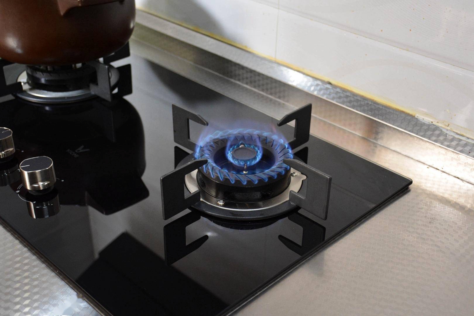 燃气灶不好用,燃气灶有一个不打火维修视频