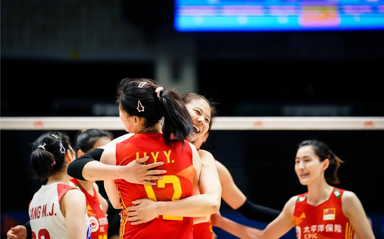 世界女排联赛中国3-1击败土耳其,世界女排联赛中国3-2逆转胜美国