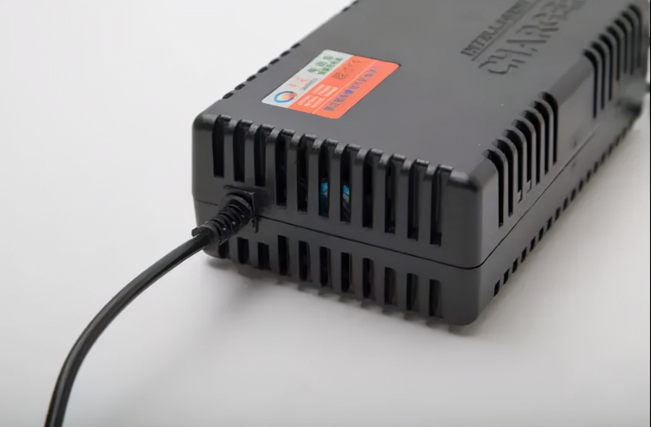 饿死的电动车铅酸电瓶怎样救活,两轮电动车电瓶饿死了怎样激活