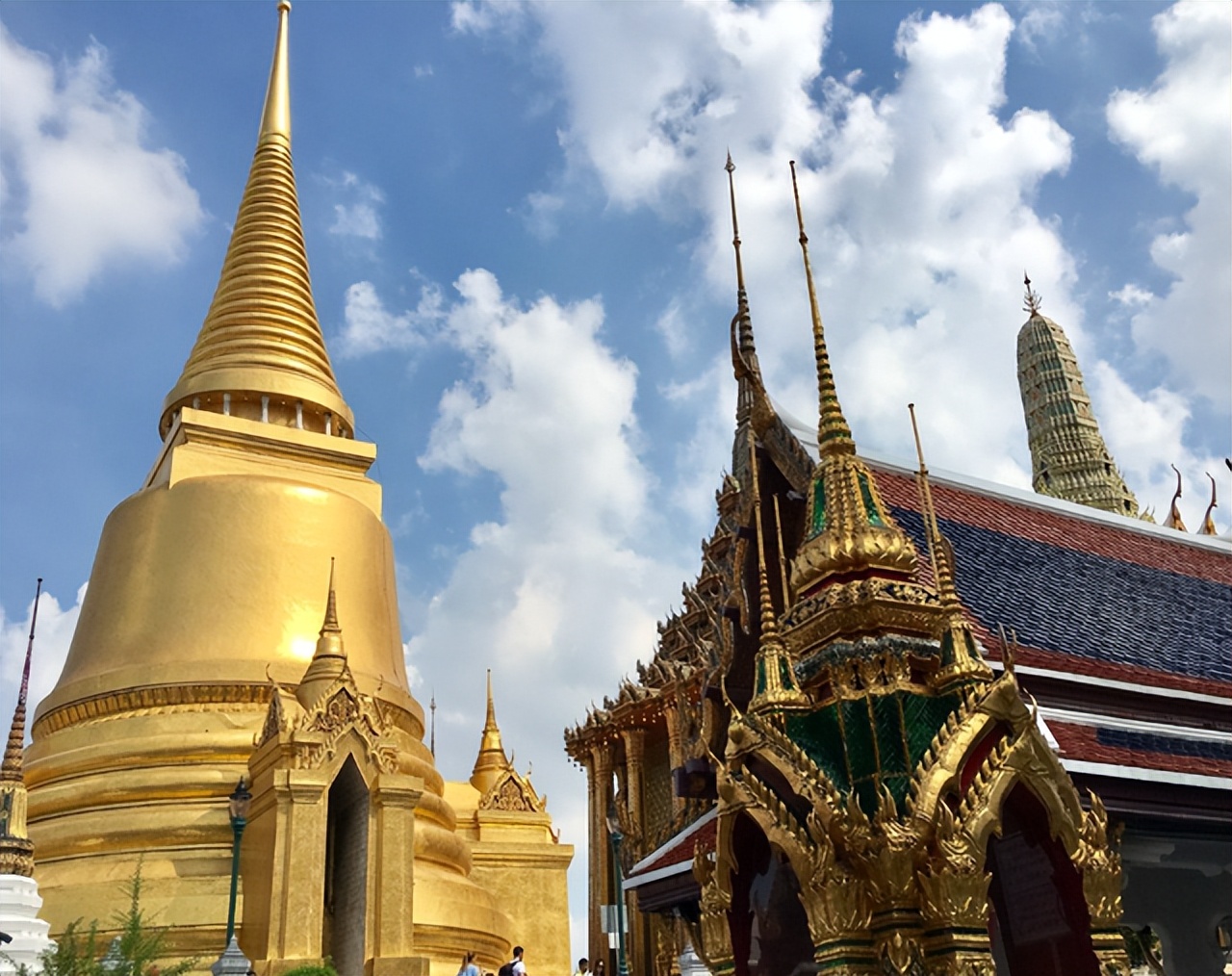 泰国人妖的“血泪史”，揭秘人妖背后的真正生活