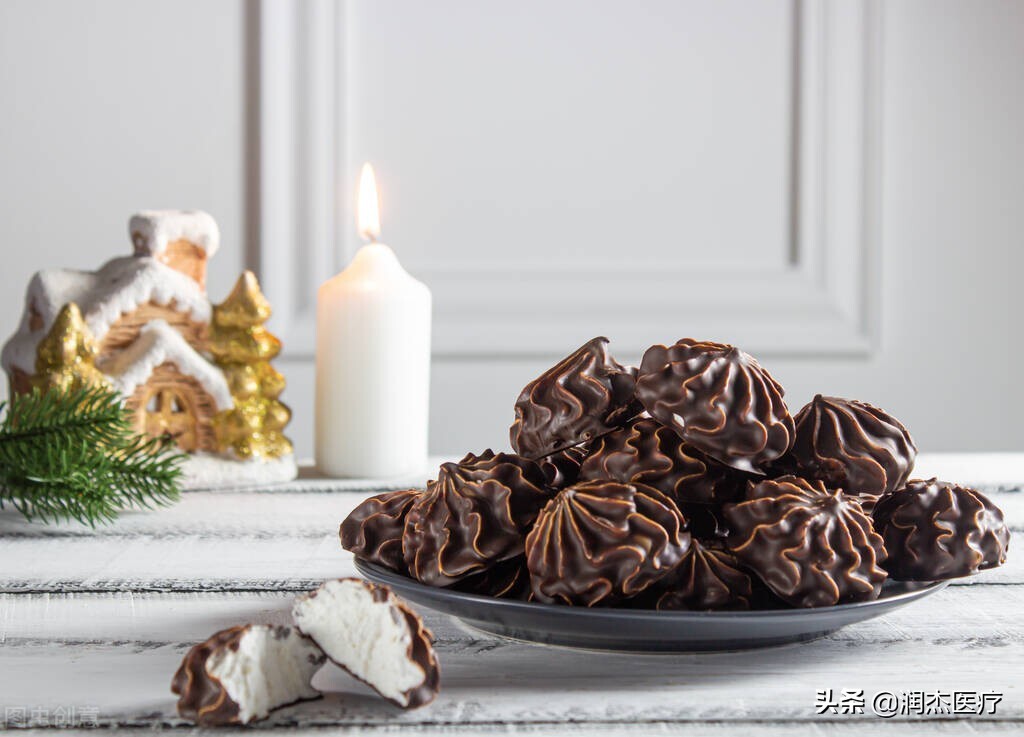 怎么让多动的孩子睡觉,婴儿晚上多动不睡觉怎么办