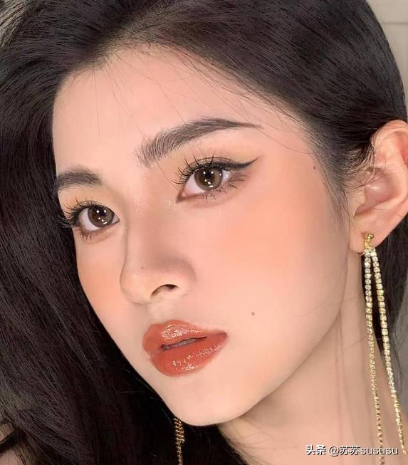 明星素颜和化妆后对比合集,素颜和没素颜一样的明星