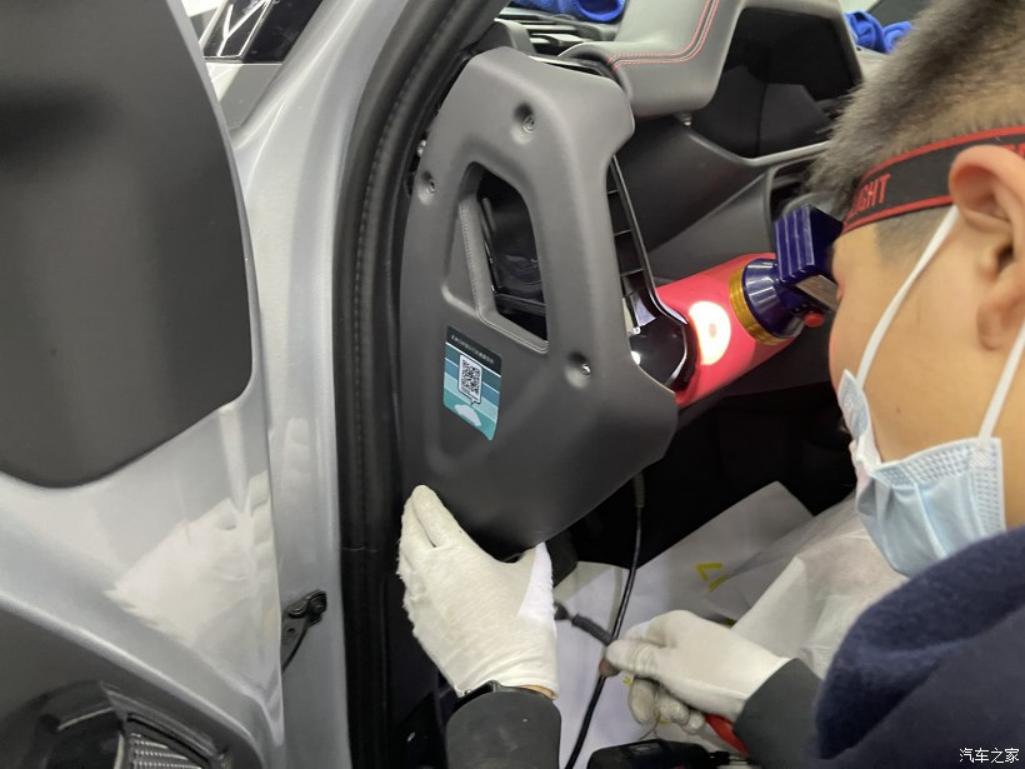 路虎卫士单色内饰氛围灯图解,路虎卫士改装氛围灯毛病