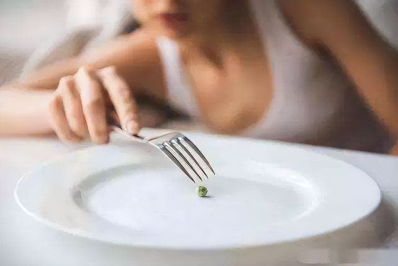 陈乔恩自曝13天不吃碳水,40岁陈乔恩终于换新造型