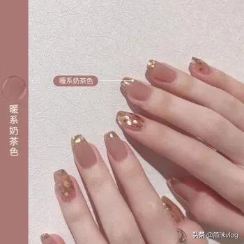 2022美甲爆款新年小短甲,适合2022过年的美甲图片