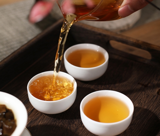 多少钱一斤的茶叶算是好茶,买茶叶只买贵的