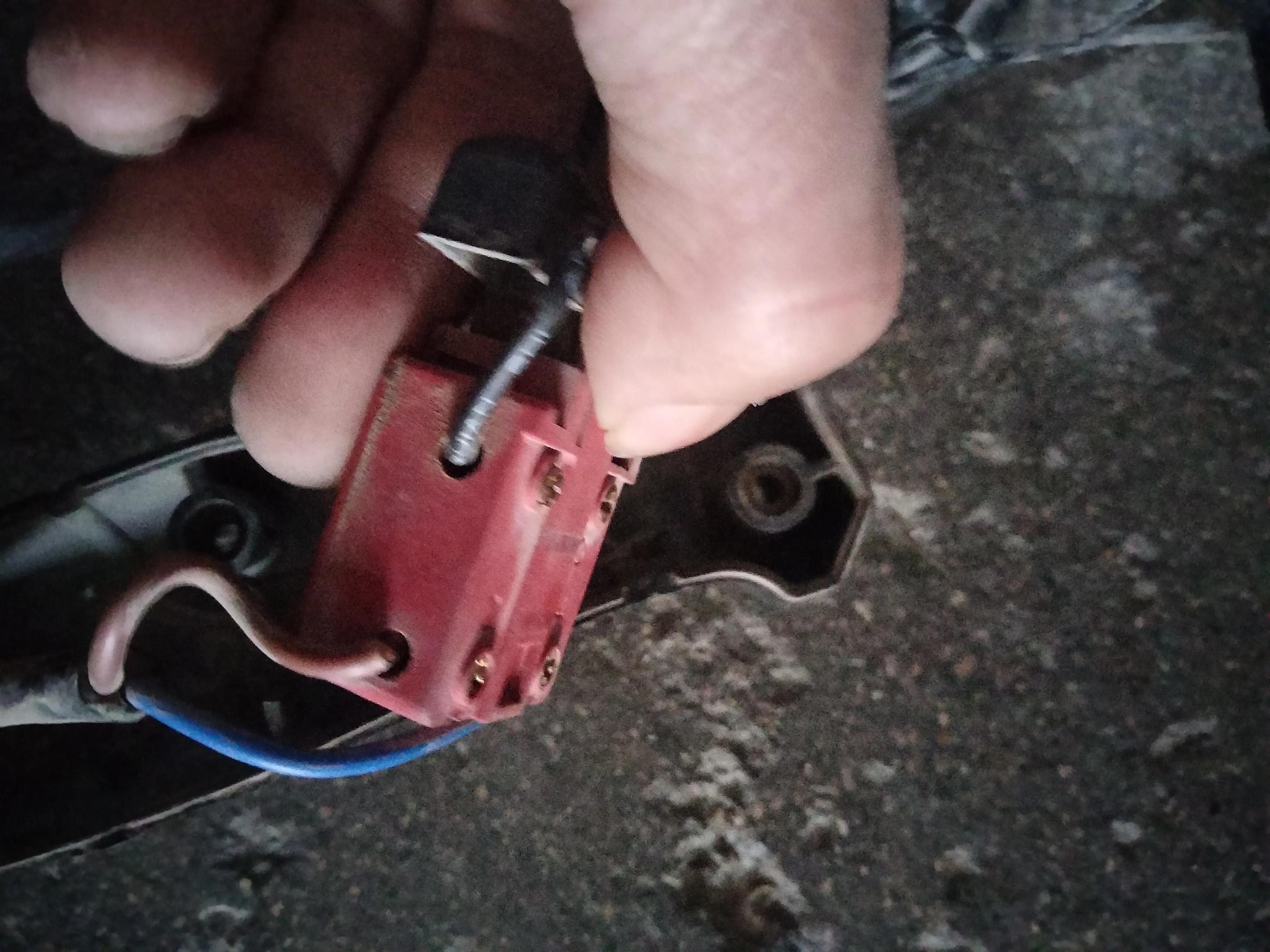 小电镐开关2个接头4根线怎么接线,电锤电镐两用转换开关原理