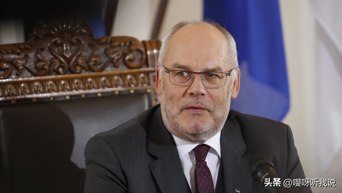 爱沙尼亚总统：需尽快拆除纳瓦尔的T-34坦克纪念碑！真心没看懂