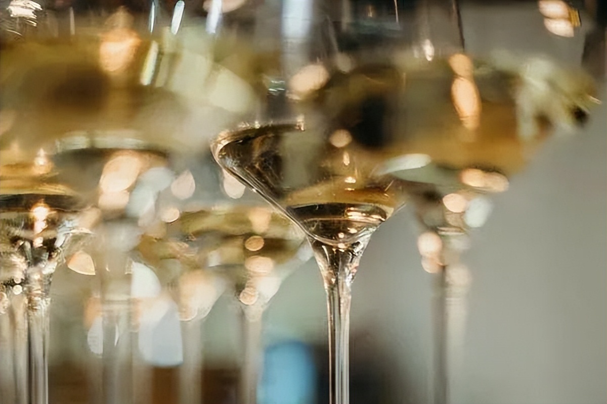 葡萄酒侍酒温度标准,贵腐甜葡萄酒侍酒温度