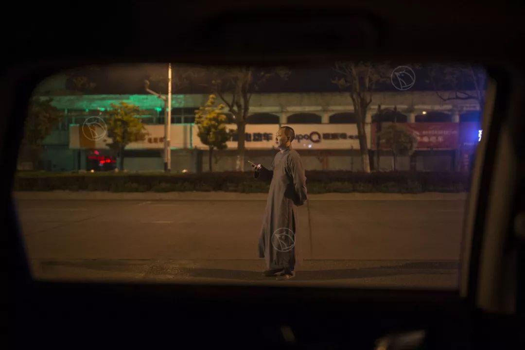 他挥金如土,他挥金如土免费阅读