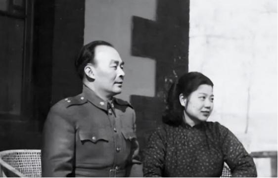 宋美龄孔令伟最新消息,孔令伟葬礼上的宋美龄