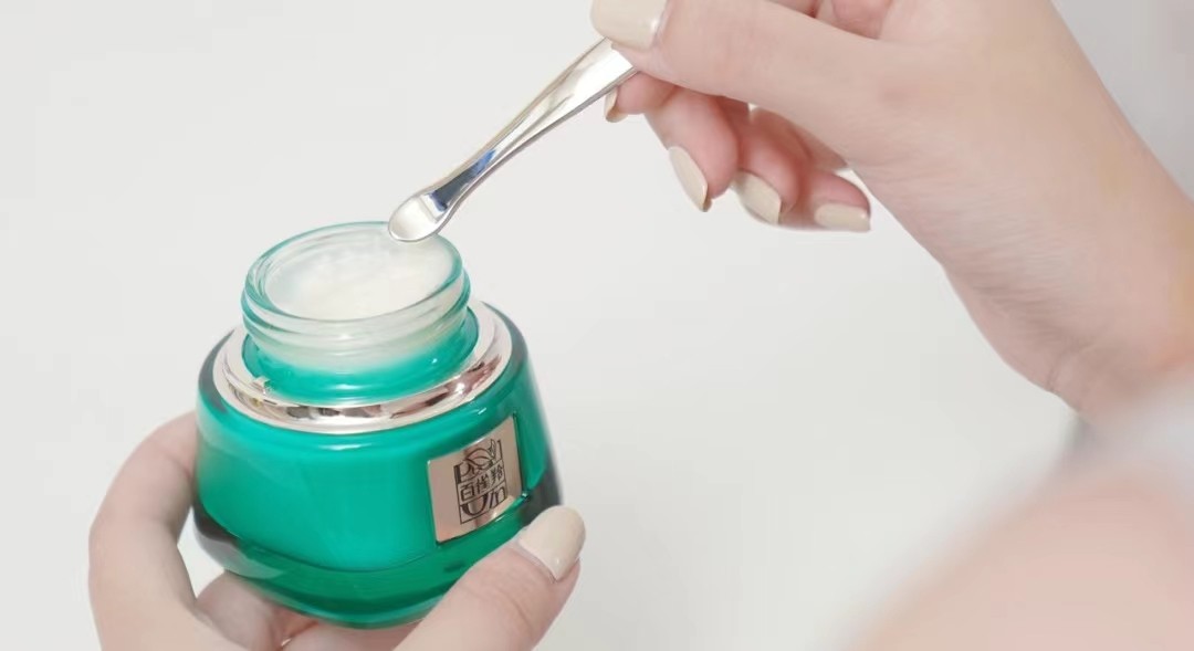 国货护肤品紧致面霜有哪些,抗皱紧致护肤品排行榜国货面霜