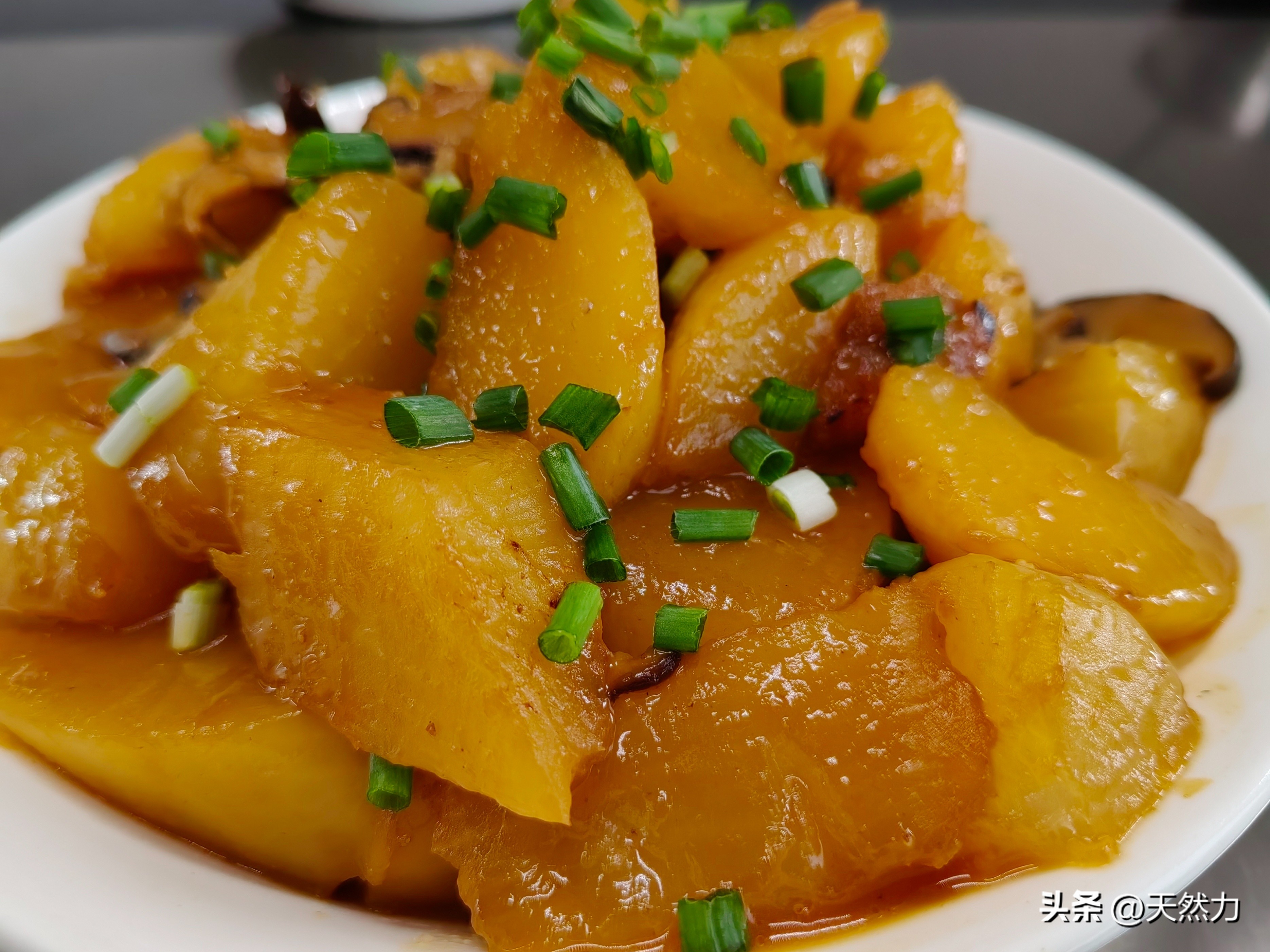 白萝卜爽口小菜的做法,白萝卜清脆爽口好吃又下饭的做法