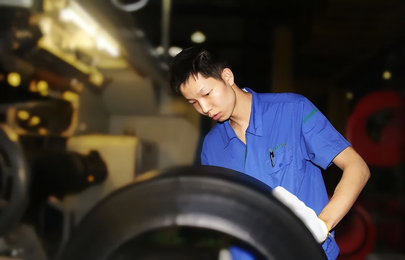 一往无前的努力和奋斗,一往无前美好的明天