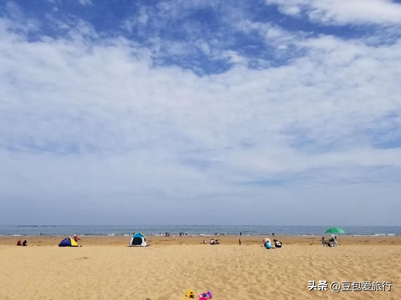 青岛旅游最干净人最少的沙滩,青岛适合夏天去的沙滩