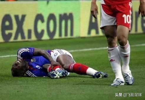 业余足球比赛受伤,职业球员踢业余比赛受伤