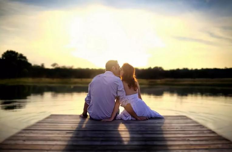 家里出现这五种征兆是败家的征兆,现实中破财预示什么