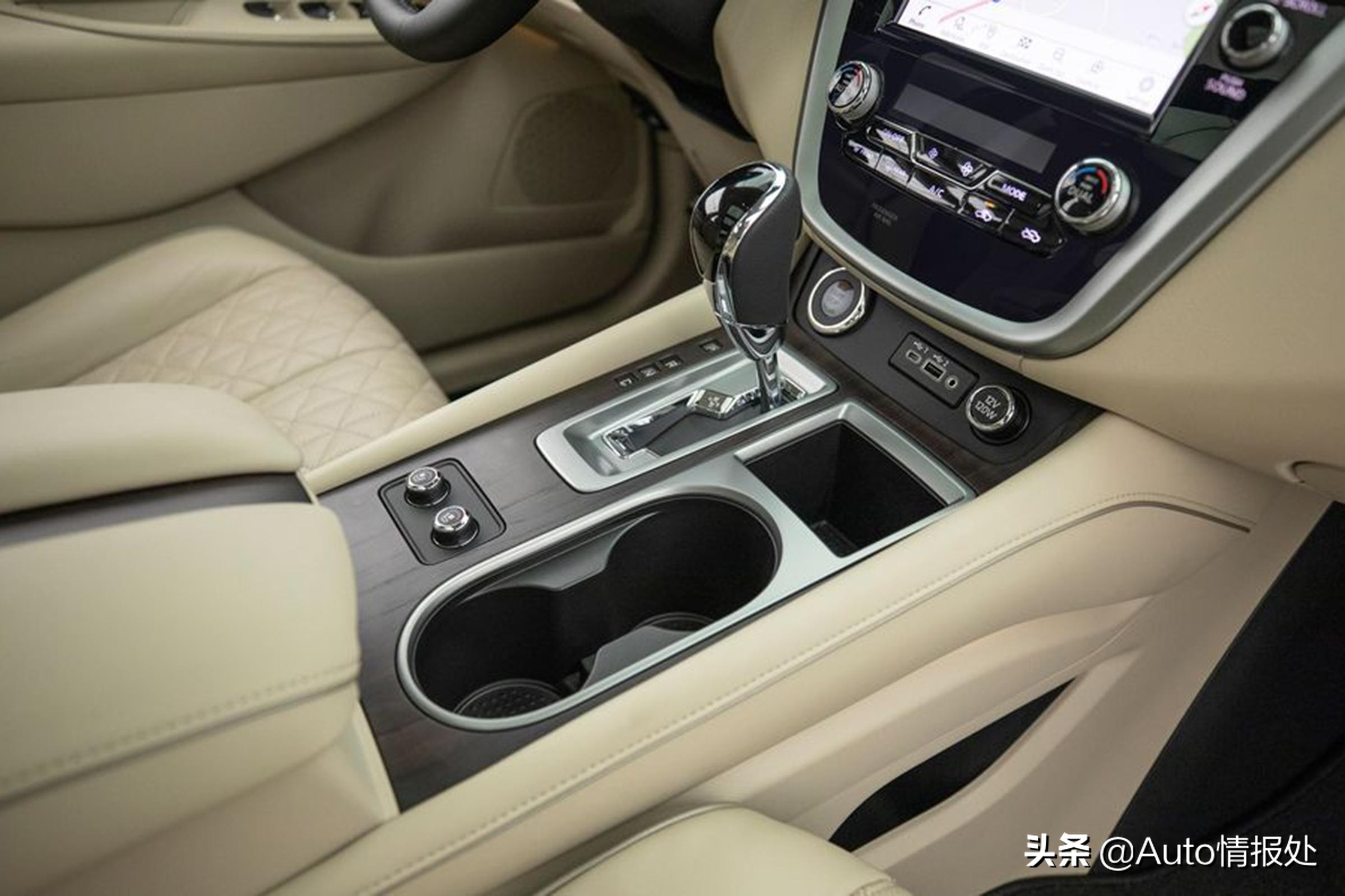 楼兰日产2023落地价格,日产楼兰2021混动四驱2.5t讲解