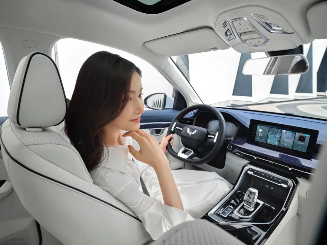 10万左右suv隔音省油国产车推荐,10万落地的suv哪一款好和省油