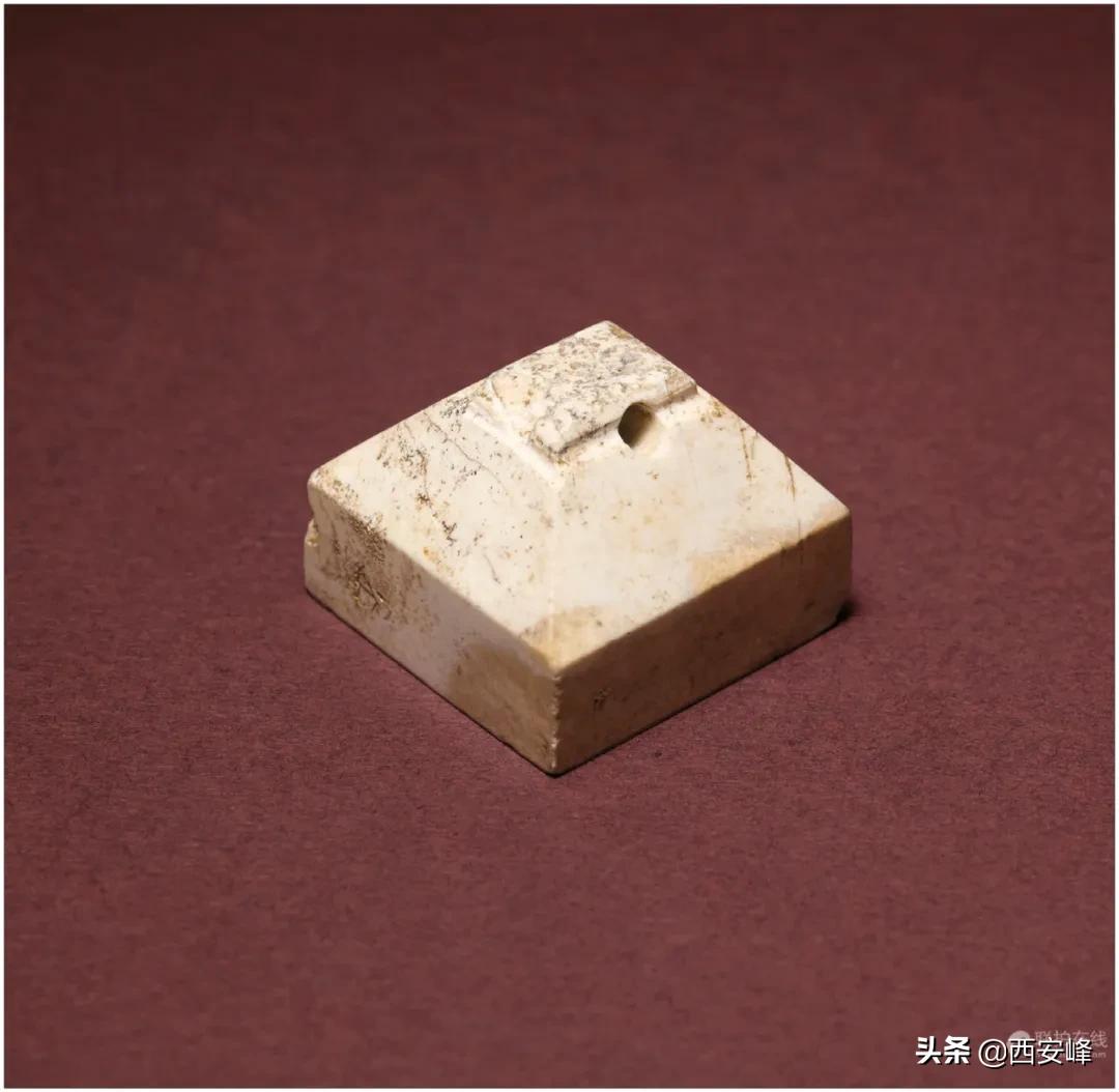 2016年香港佳士得高古玉春拍 (云中玉筵香港佳士得古玉专场先览)