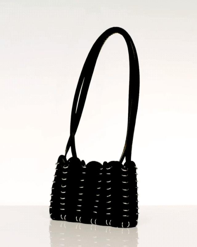 缅怀PacoRabanne，一位真正的未来主义“时尚炼金术师”