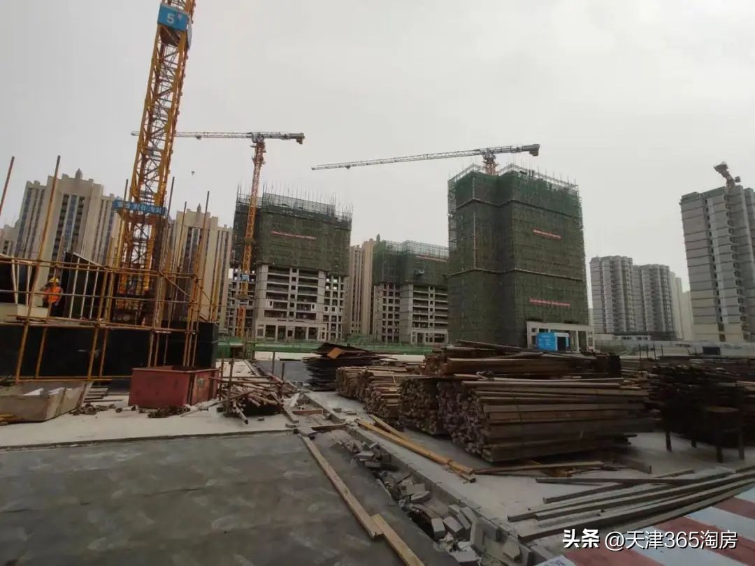 融创复工楼盘,天津融创精彩天地商业项目复工