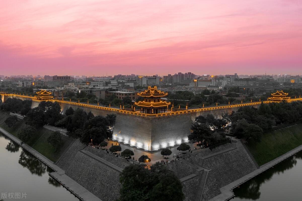 五一漫步西安千年古都,感受西安千年古都历史文化和繁华